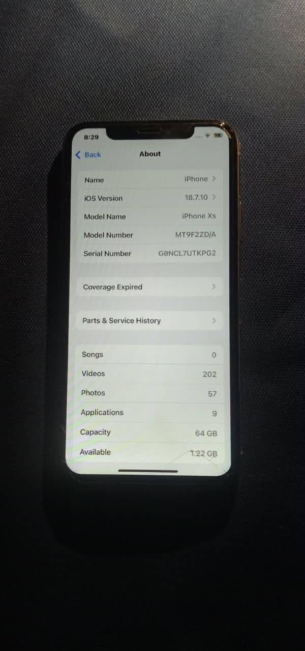 Apple iPhone XS 4