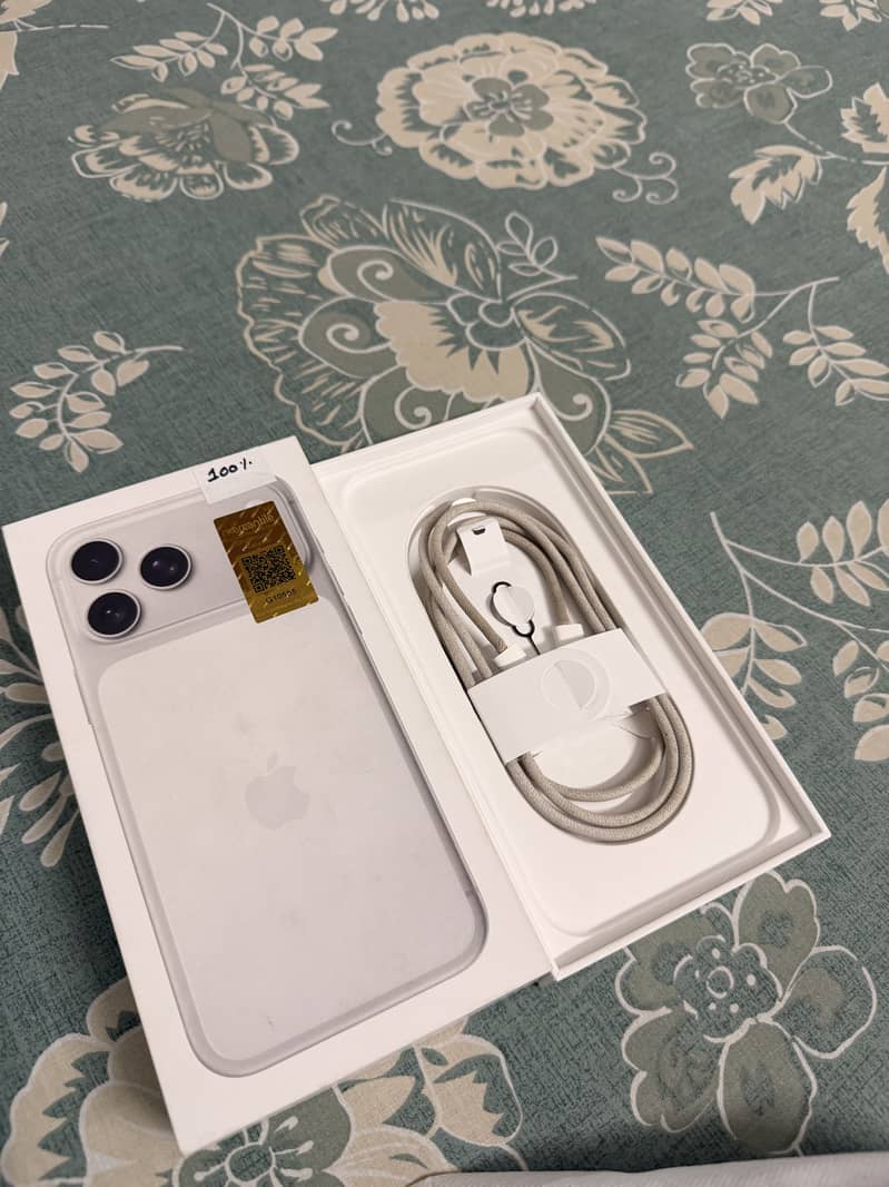 Apple iPhone 17 Pro Max 1