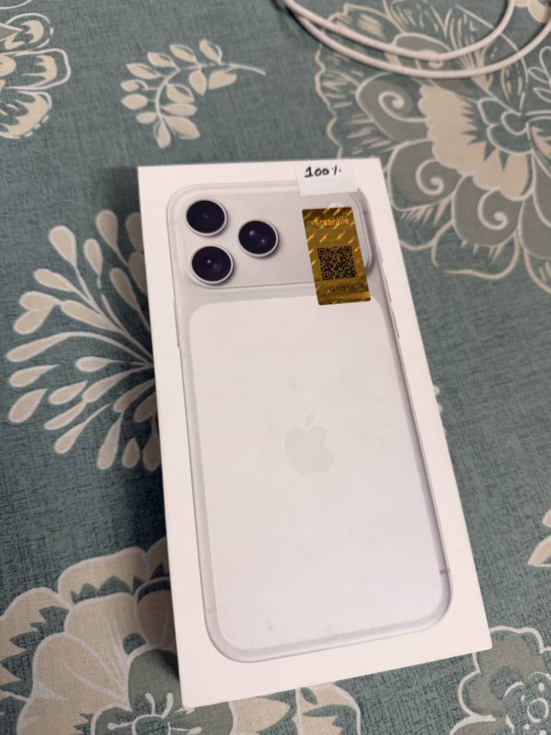 Apple iPhone 17 Pro Max 2