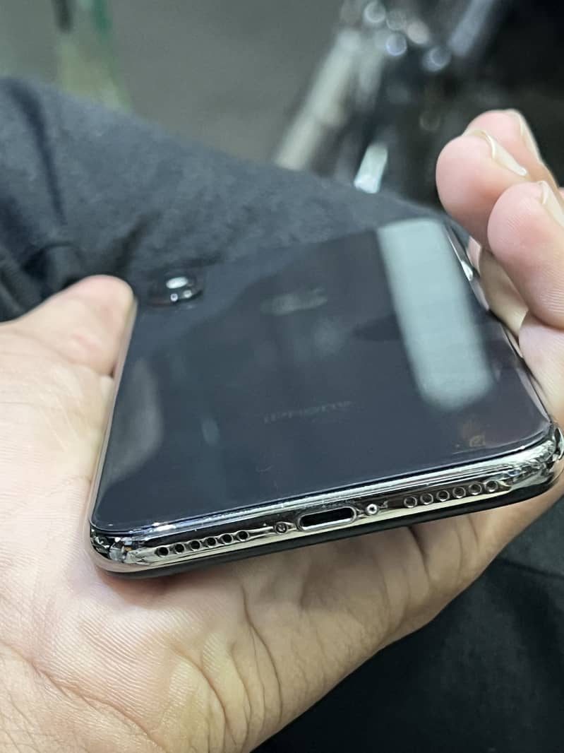 Apple iPhone X 1