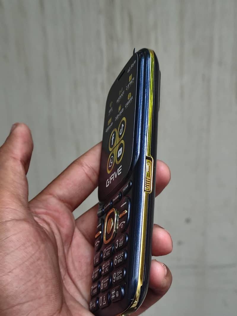 G'Five 4G Style touch and type android 4