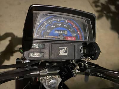 hi speed 70 euro 2 condition 10/10 original tank available l