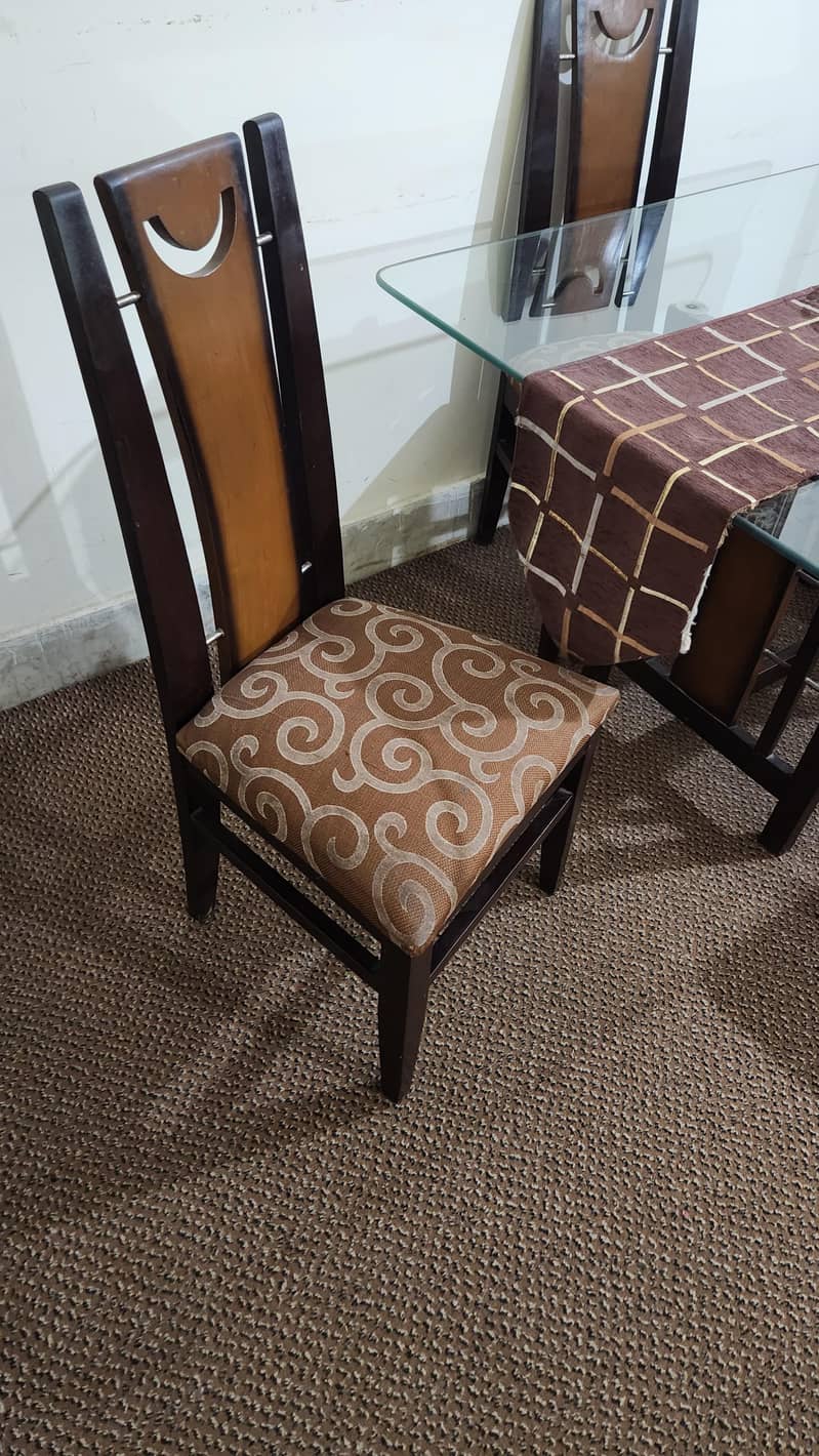 4 seater dining table 1