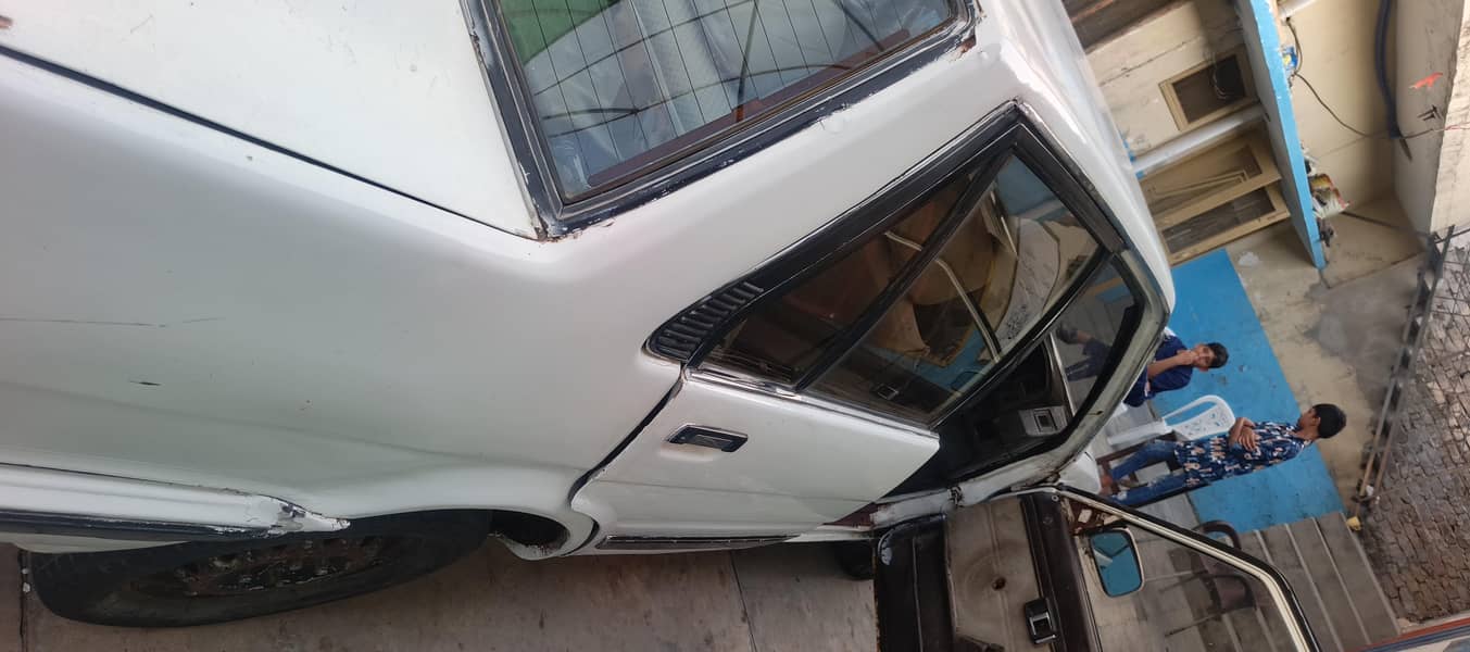 Toyota Corolla 86 model - Cars - 1120424389