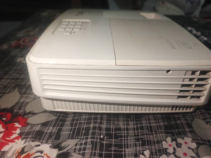 projector BENQ 4