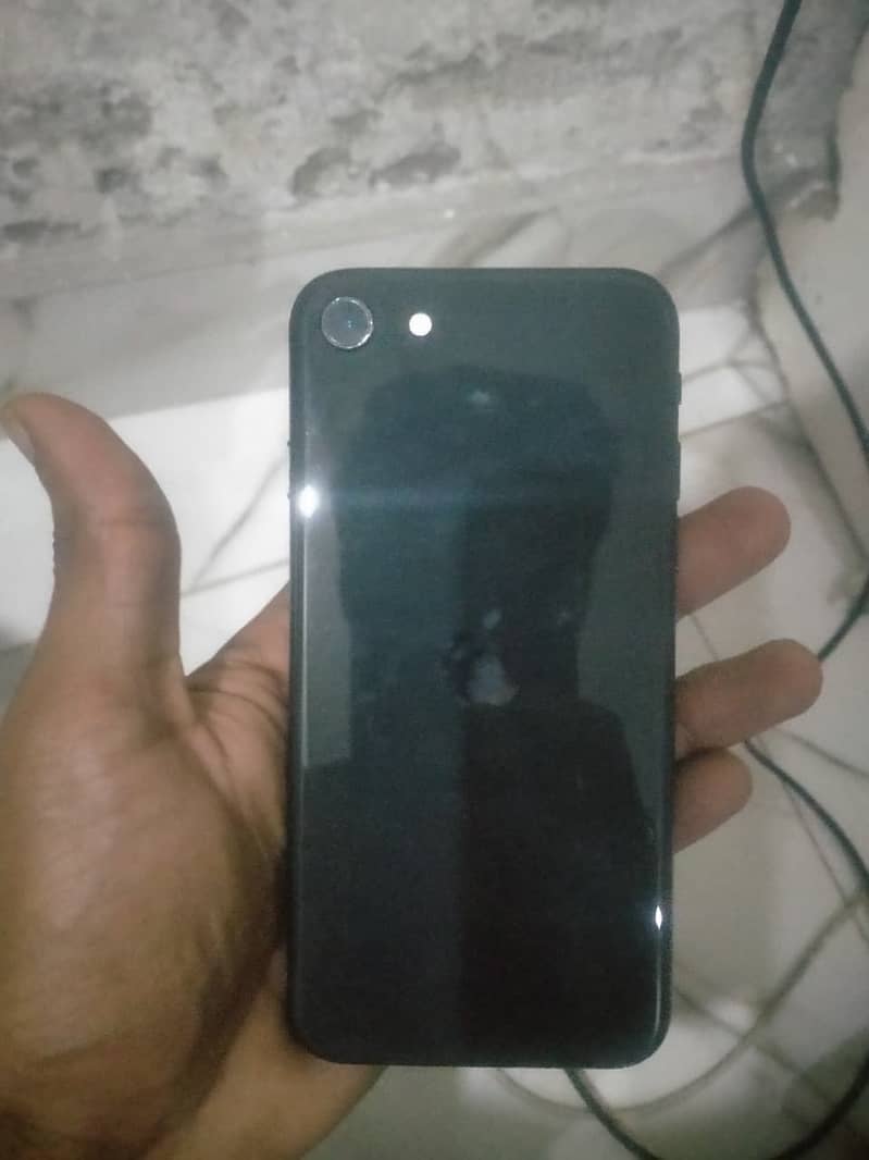 Apple iPhone SE 0