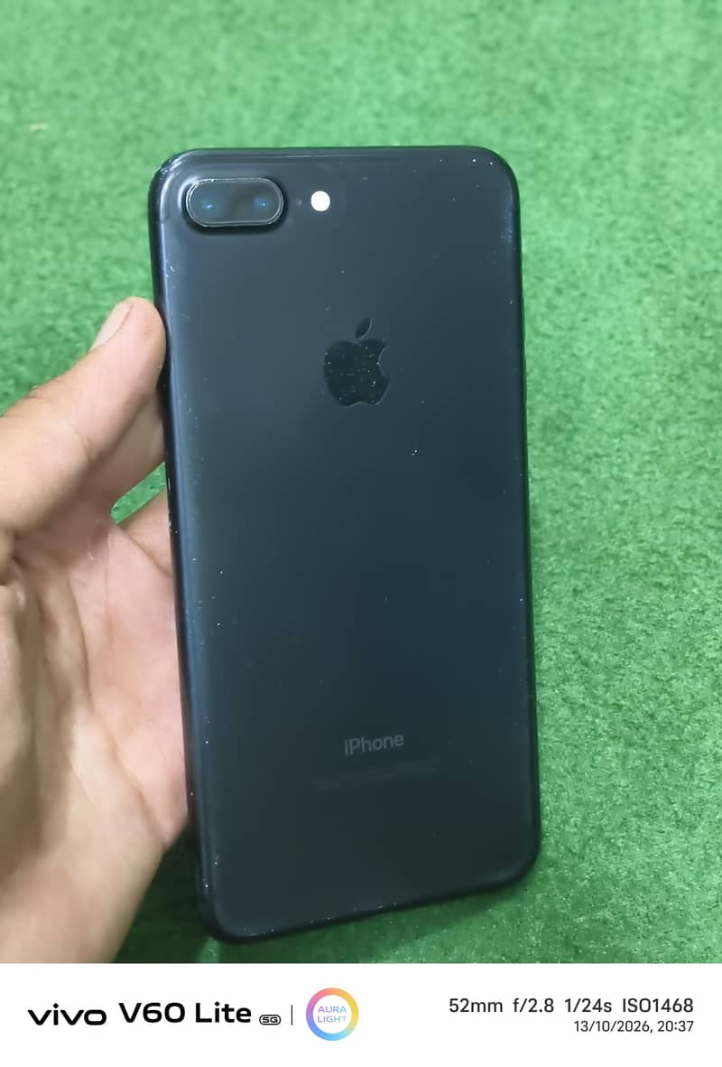 Apple iPhone 7 Plus 0