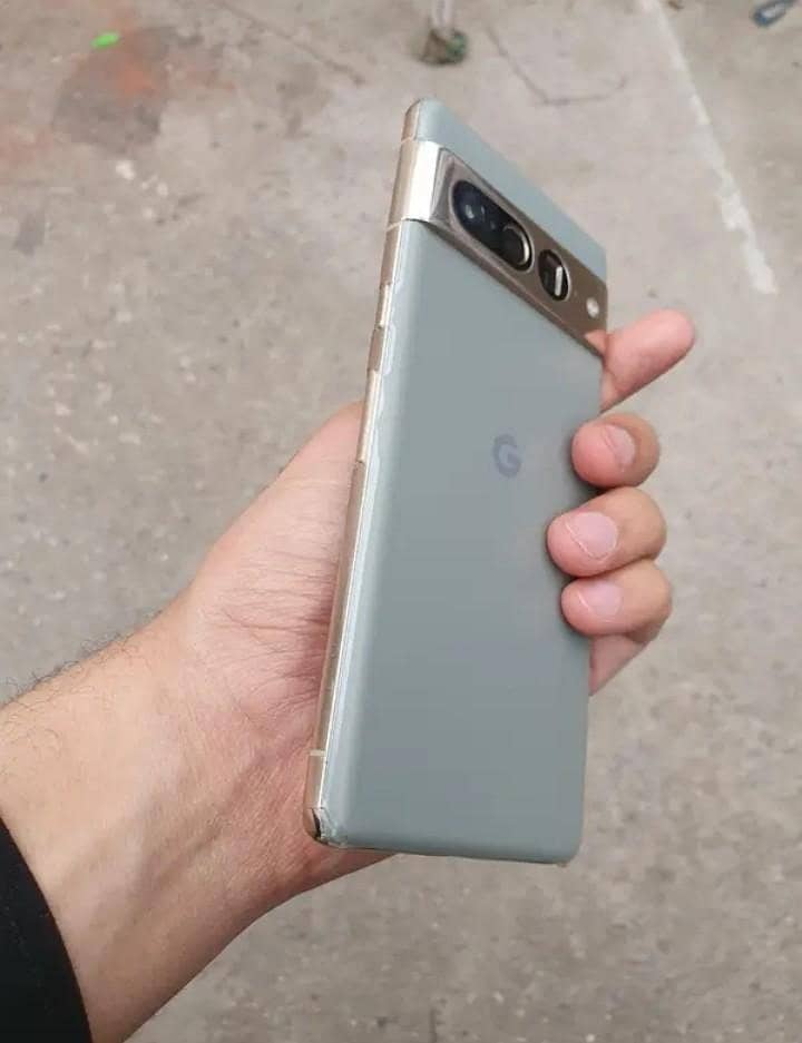 Google Pixel 7 Pro 14