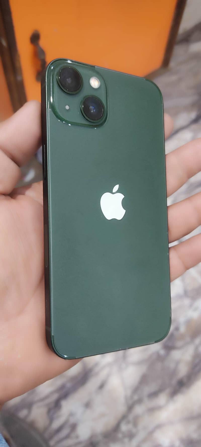 Apple iPhone 13 1