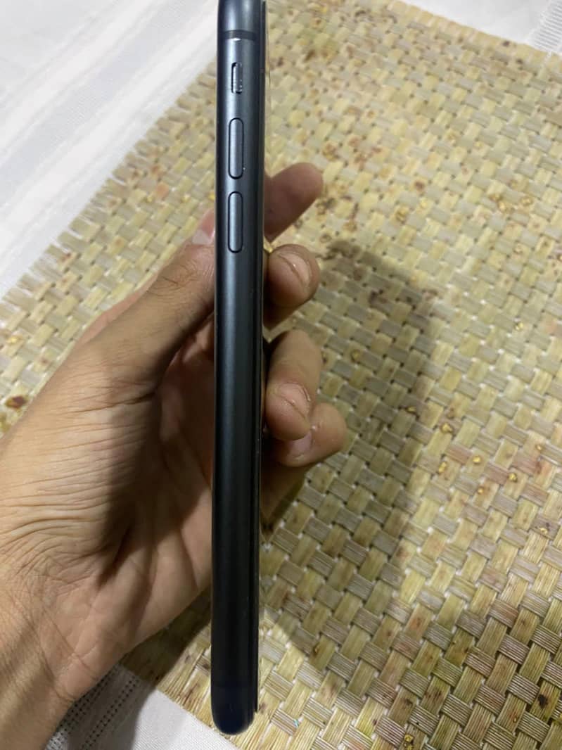 Apple iPhone 11 1