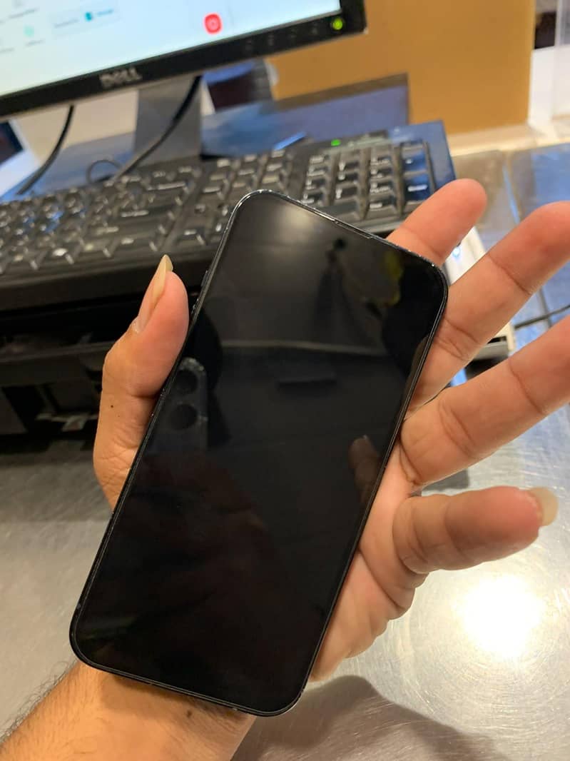 Apple iPhone 14 6