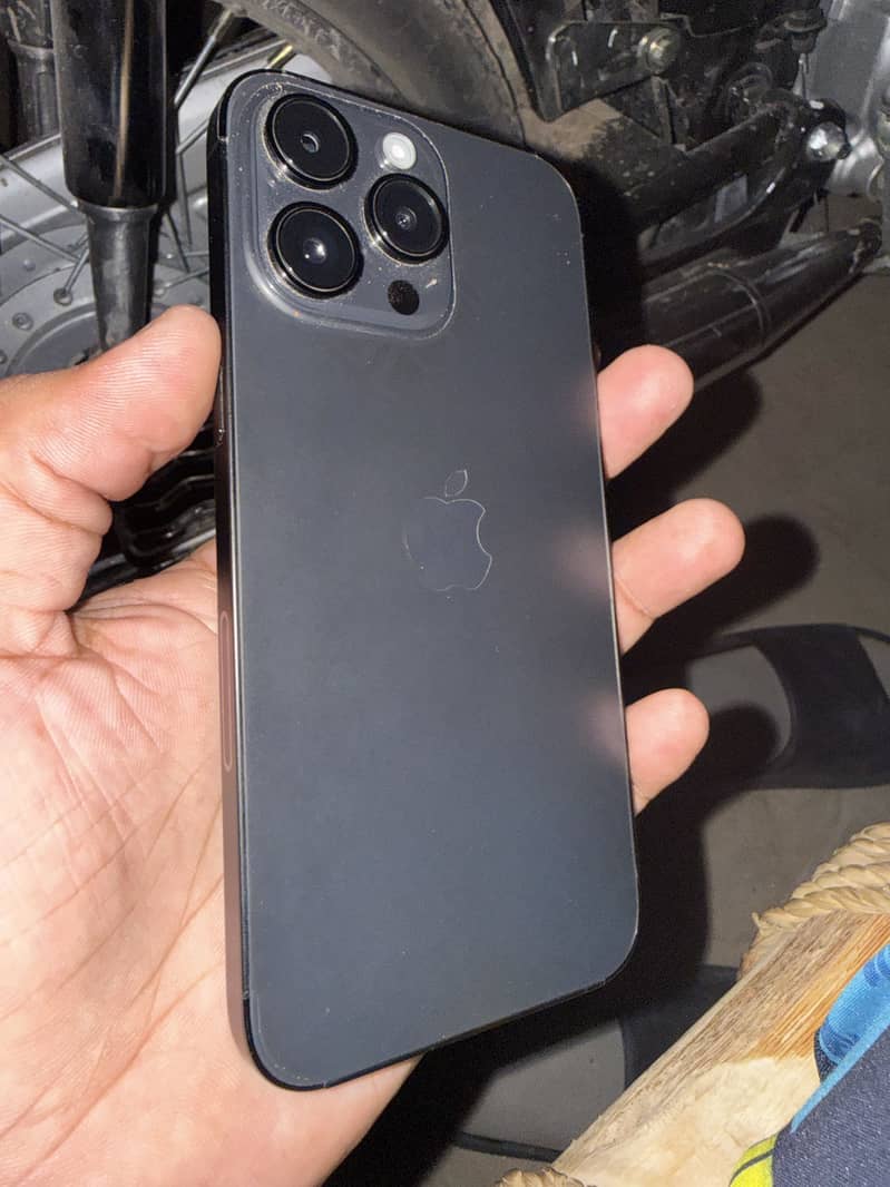Apple iPhone 14 Pro Max 0