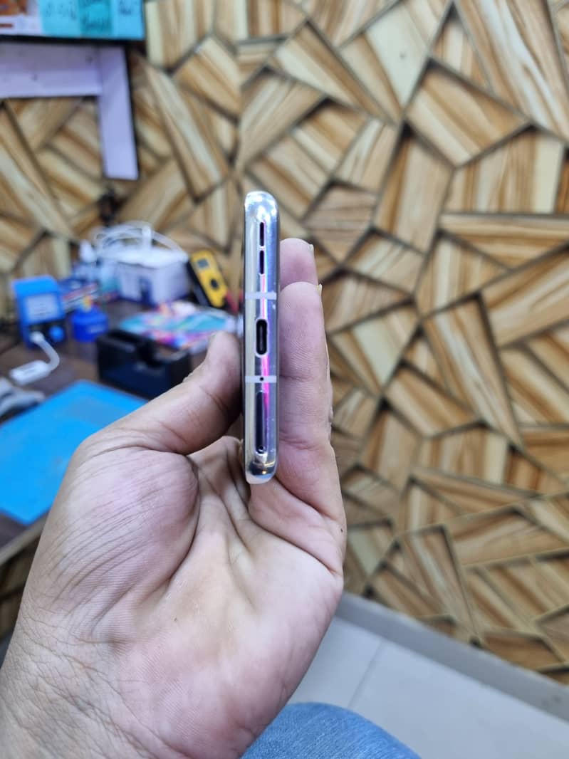 One Plus 9 Pro 4