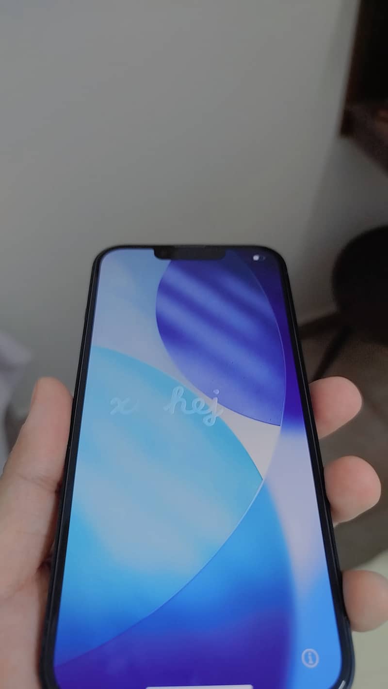 Apple iPhone 13 3