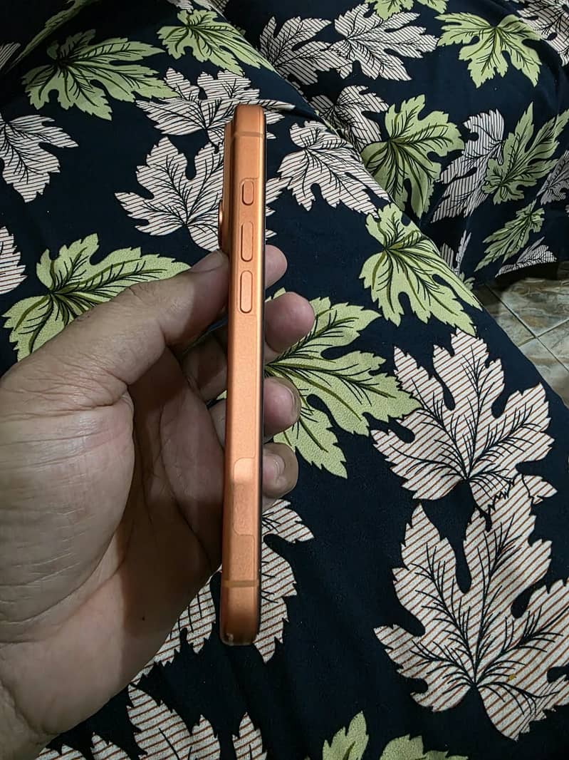 Apple iPhone 17 Pro 4
