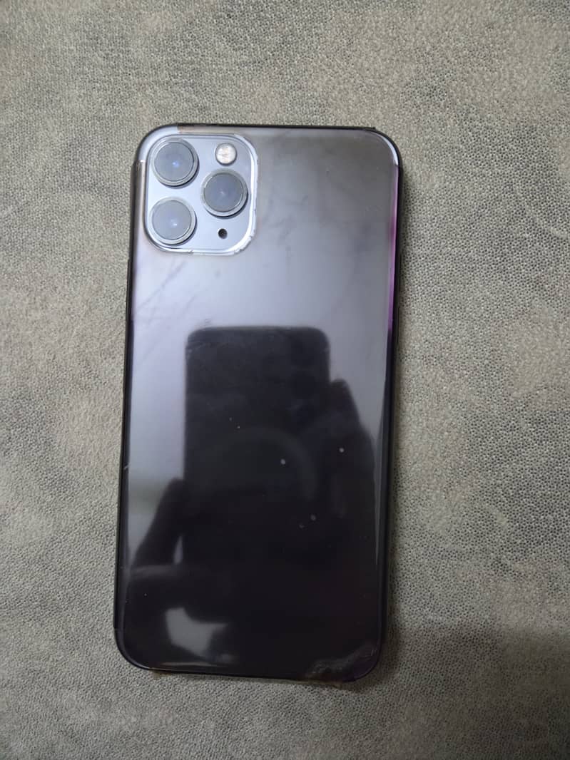 Apple iPhone 11 Pro 1