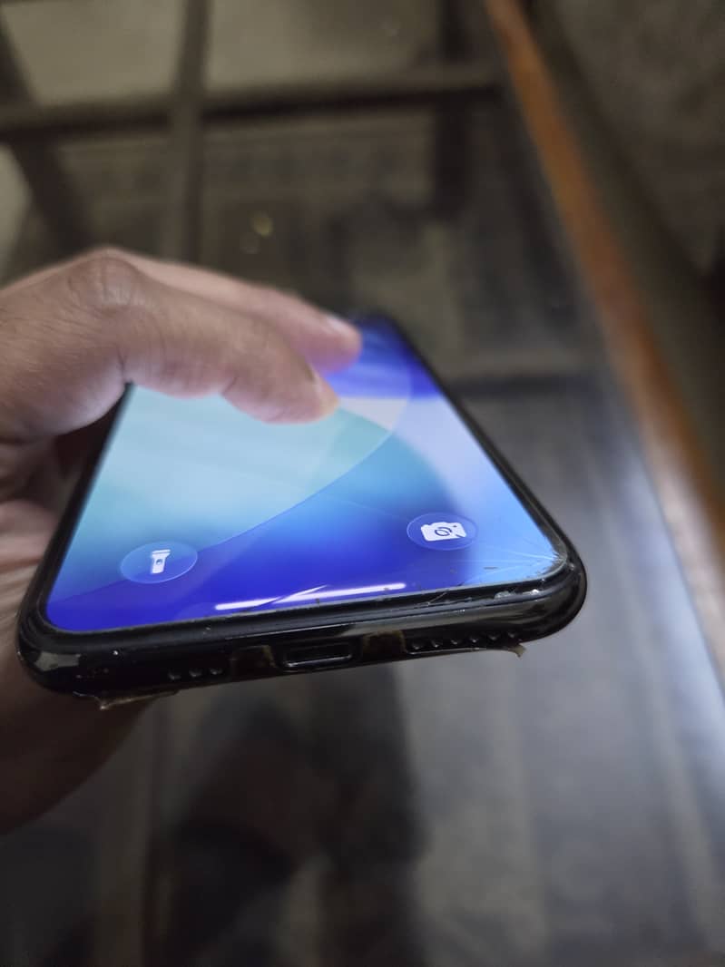 Apple iPhone 11 Pro 8