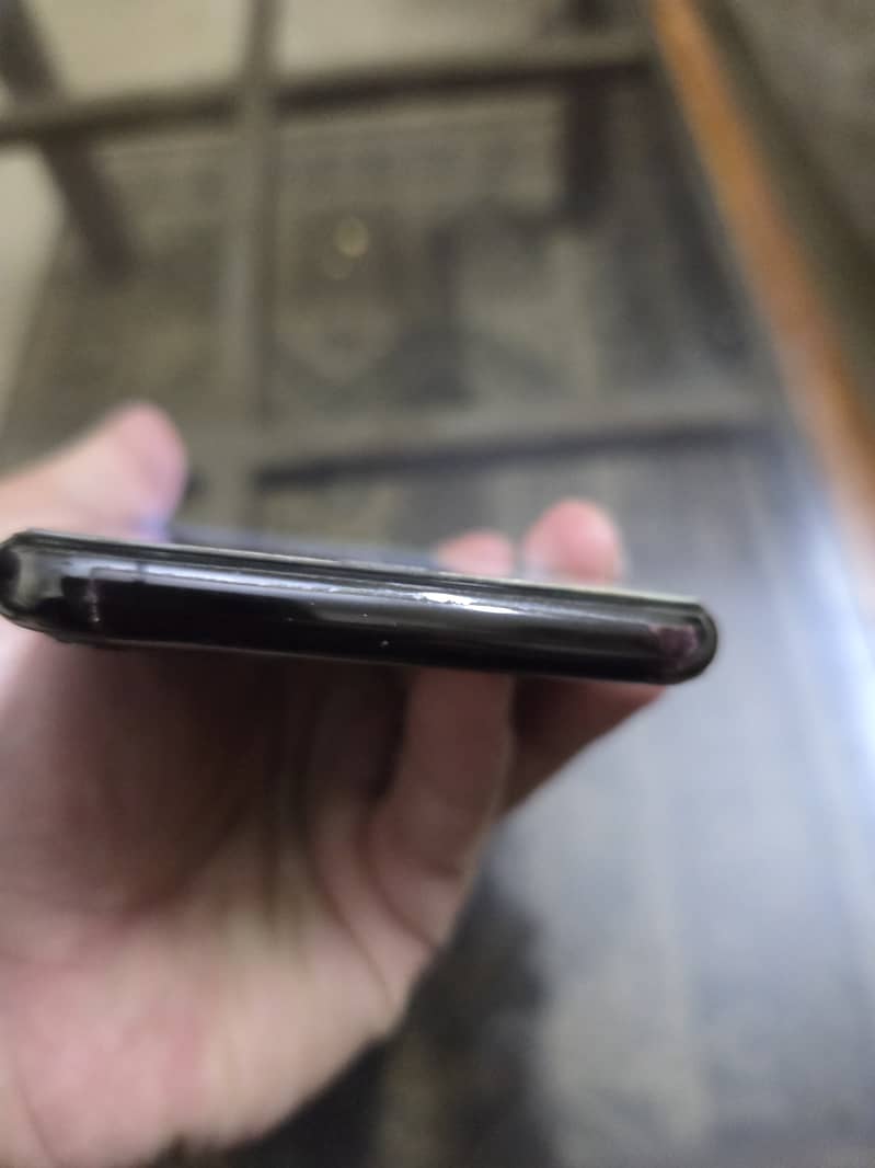 Apple iPhone 11 Pro 9