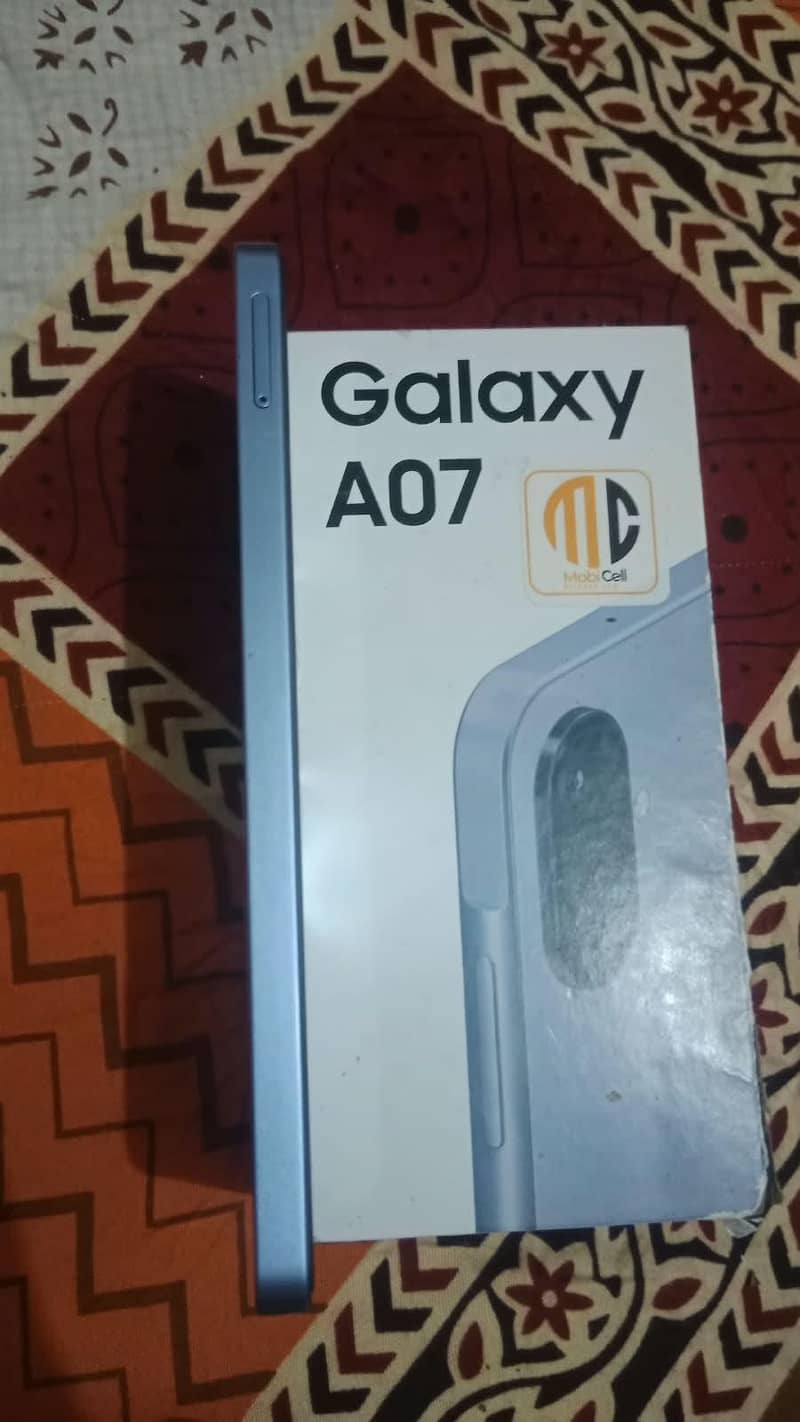 Samsung Mobile A07 1