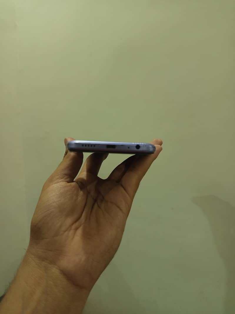 Tecno Spark 8C 3