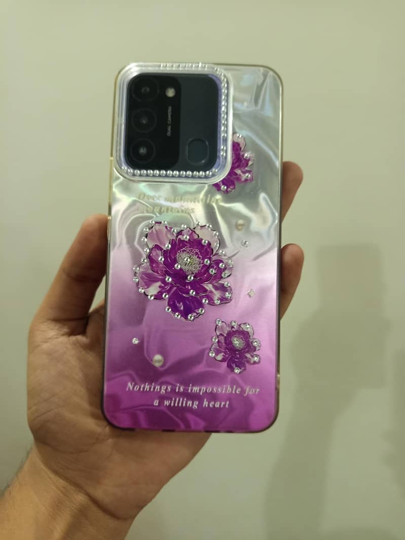 Tecno Spark 8C 4