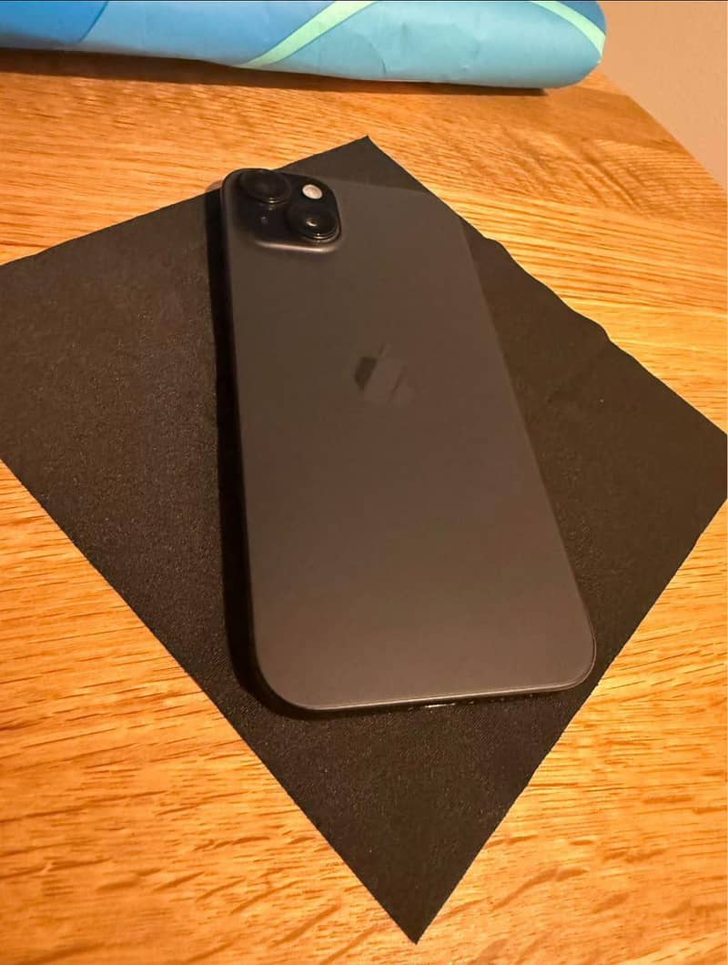 Apple iPhone 15 0