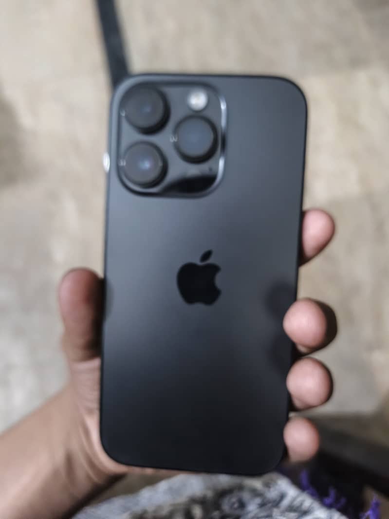 Apple iPhone 14 Pro 0