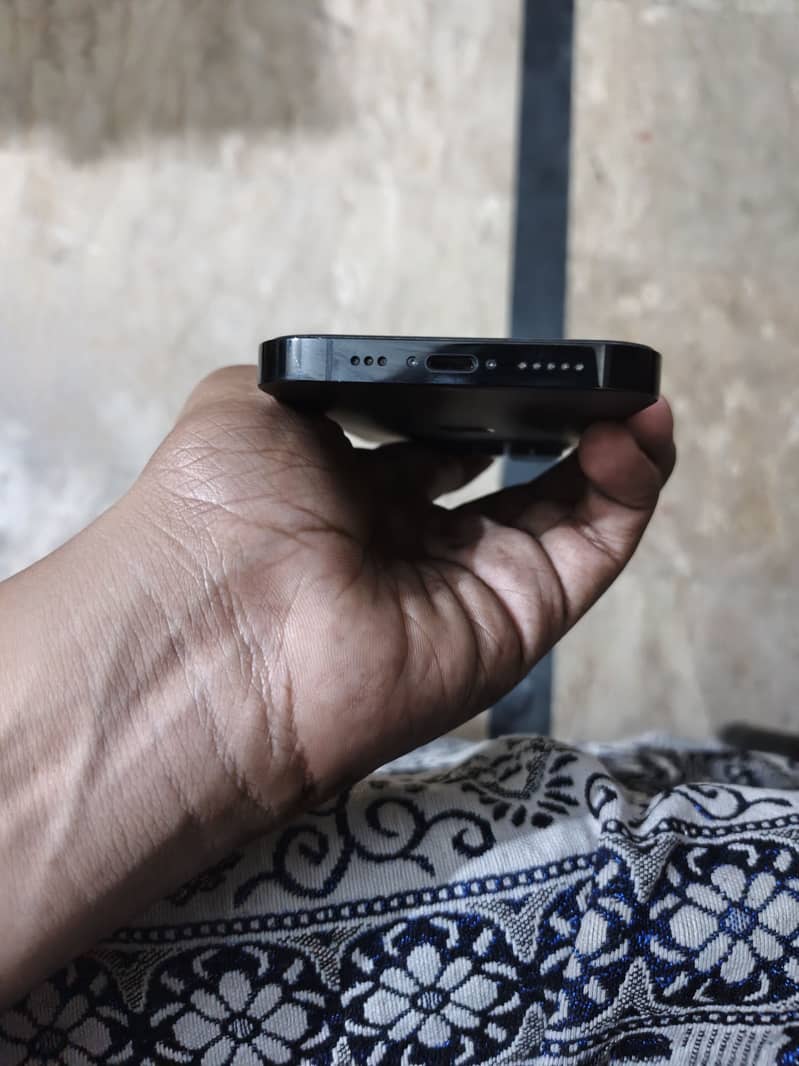 Apple iPhone 14 Pro 3