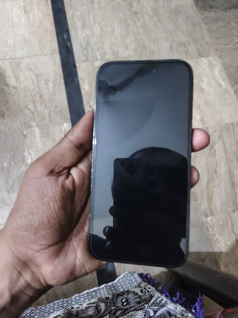 Apple iPhone 14 Pro 4