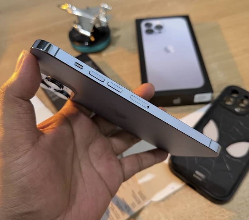 Iphone 13 Pro Max With Box 4