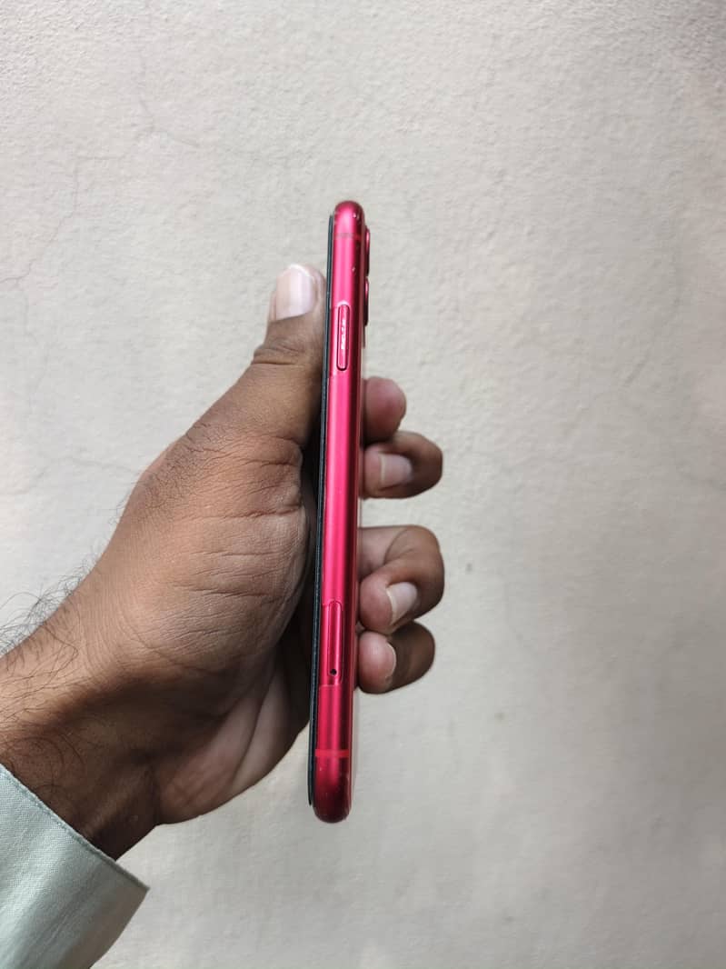 Apple iPhone 11 3