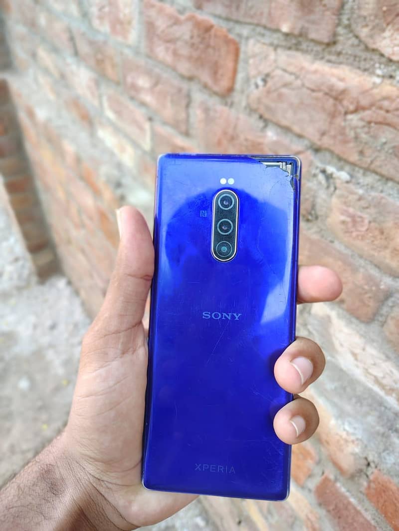 Sony 1 3