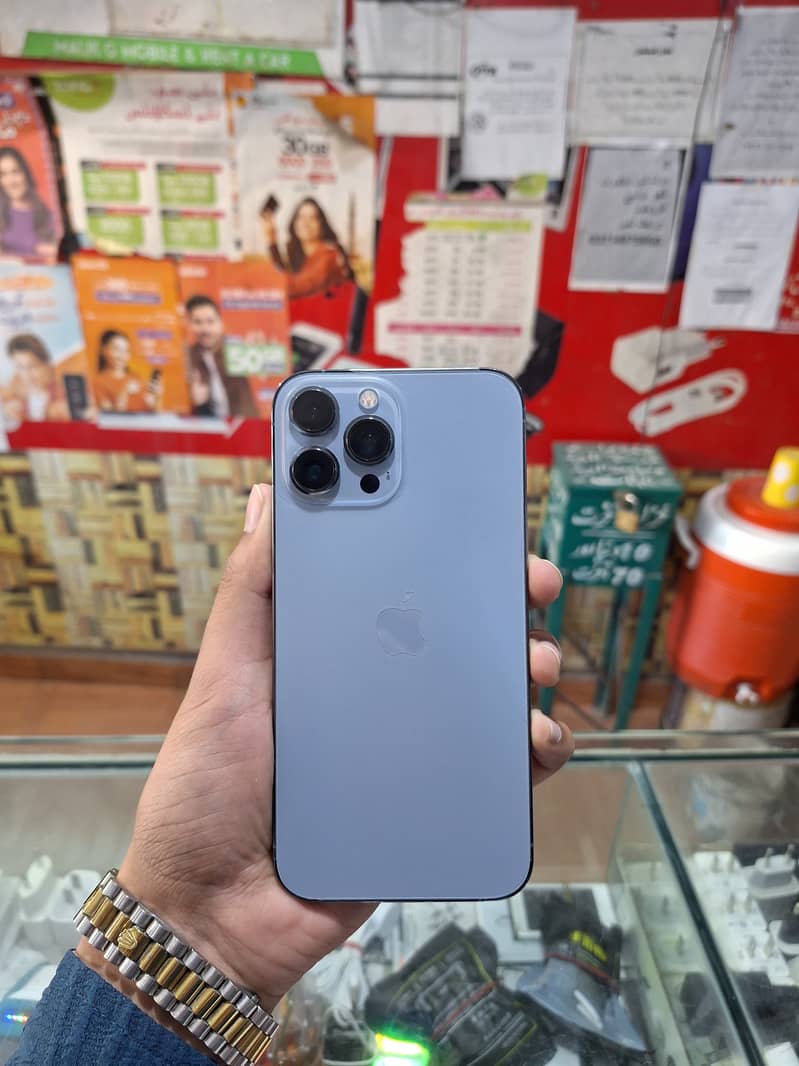 Apple iPhone 13 Pro Max 3
