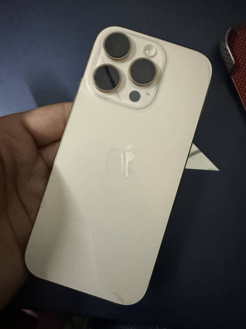 Apple iPhone 16 Pro 6