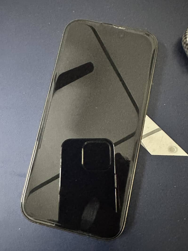 Apple iPhone 16 Pro 7