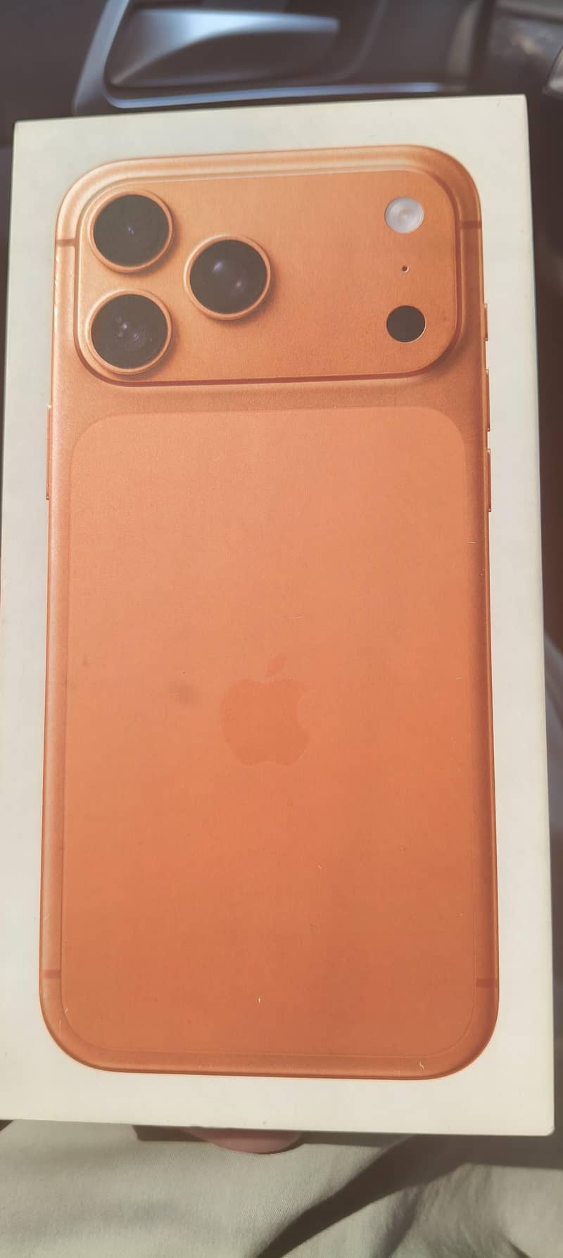 Apple iPhone 17 Pro Max 2
