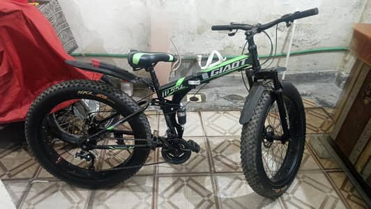 imported Fat tyre mountain bike. 26" shimano gears. Disk breaks