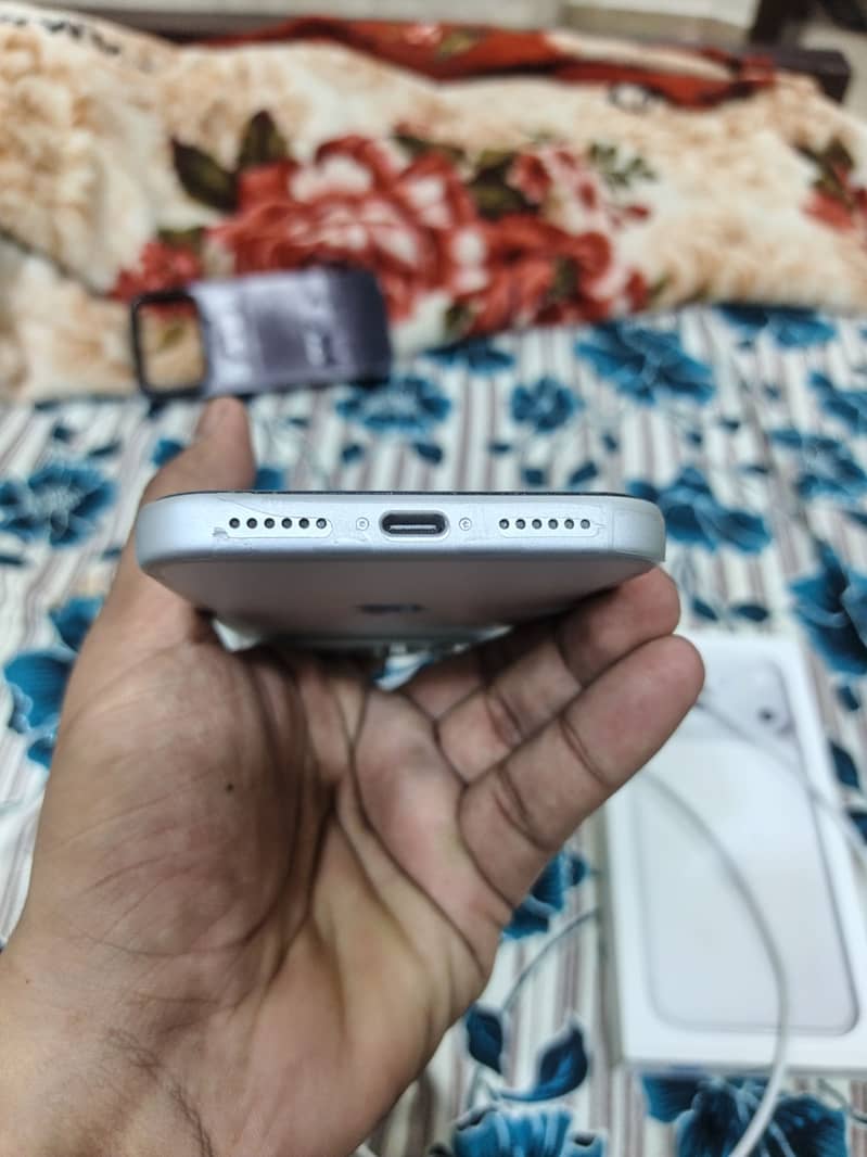 Apple iPhone 17 Pro Max 3