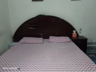 Bed & dressing table set for sale - Good condition ( just call )