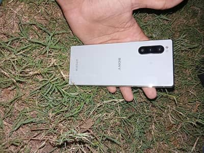 Sony Xperia 5