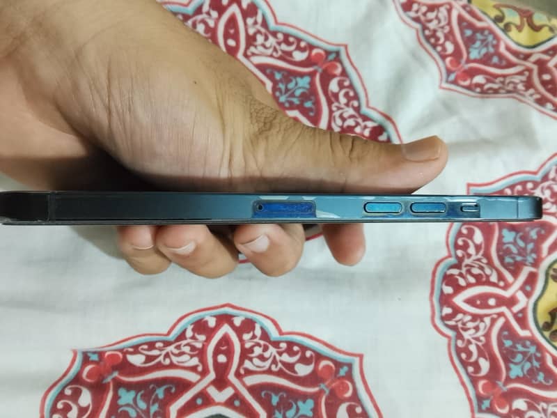 Apple iPhone 12 Pro Max 3