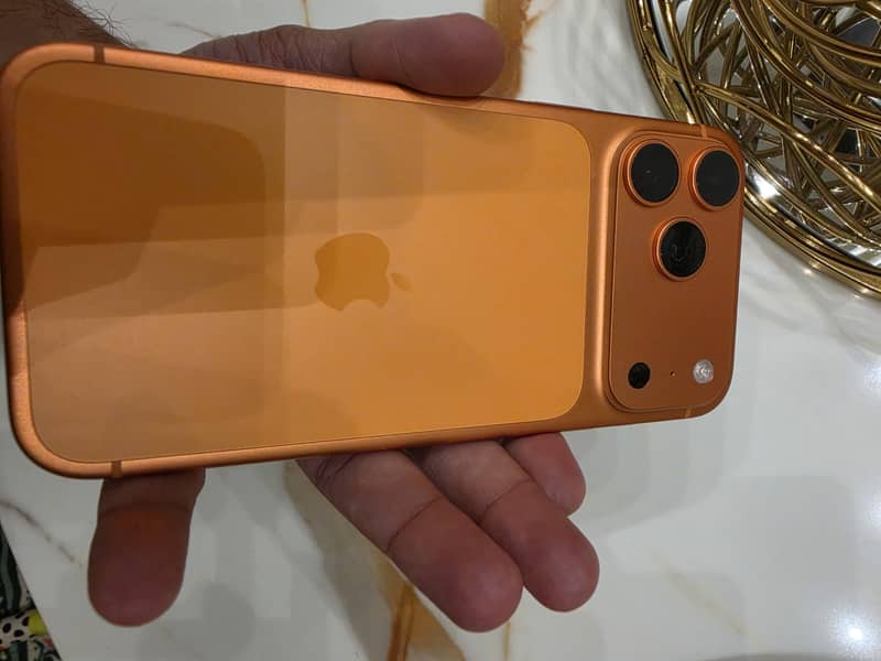 Apple iPhone 17 Pro Max 1