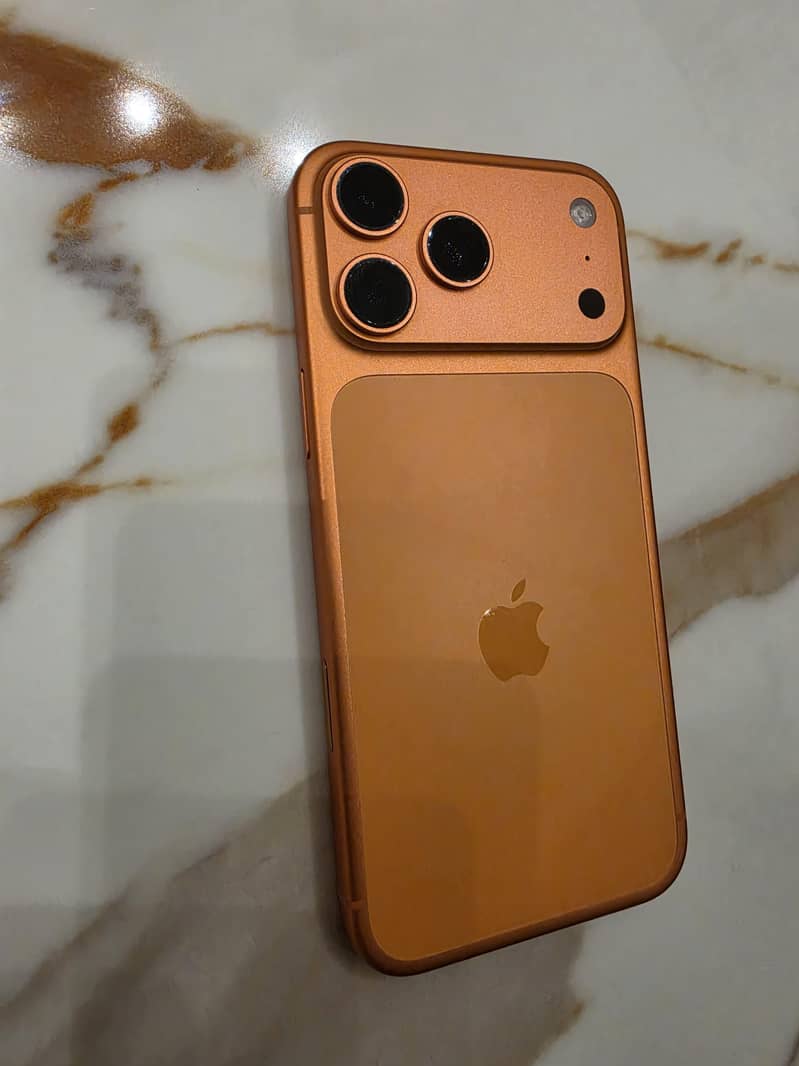 Apple iPhone 17 Pro Max 7