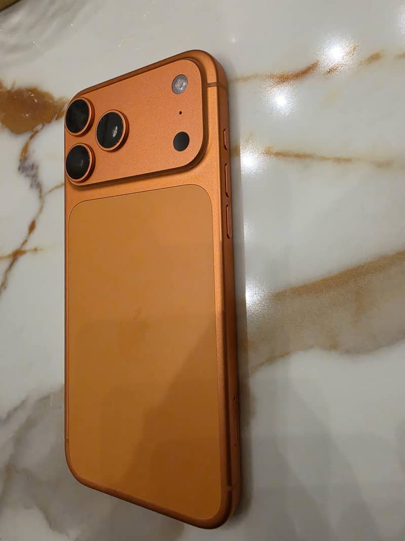 Apple iPhone 17 Pro Max 8