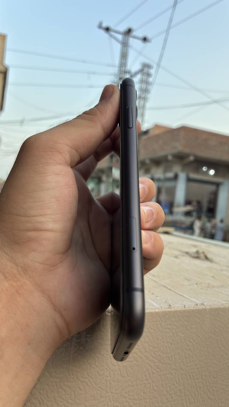 Apple iPhone 11 2