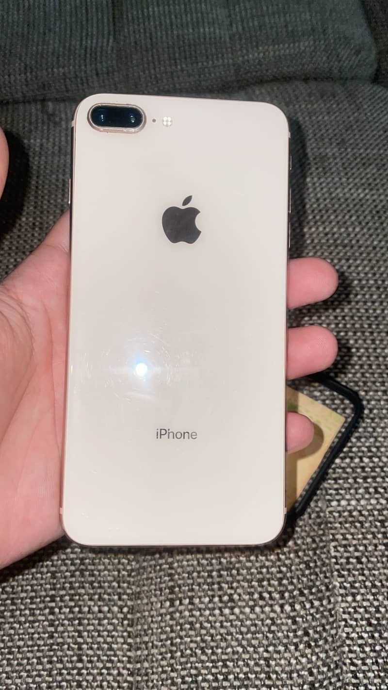Apple iPhone 8 Plus 7