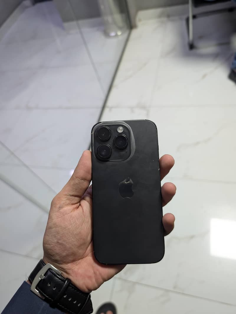 Apple iPhone 14 Pro 0