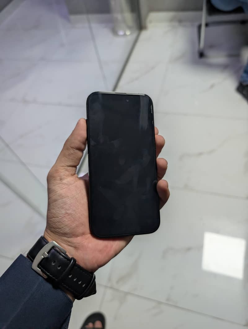 Apple iPhone 14 Pro 1