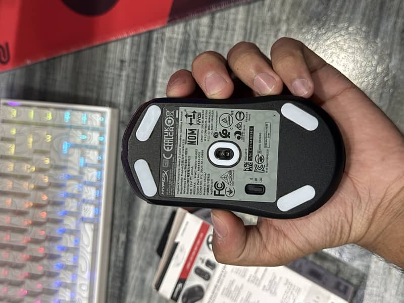 HyperX Pulsefire Haste 2 Core Wireless Gaming Mouse 4