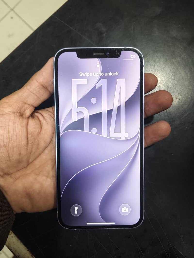 Apple iPhone 12 1